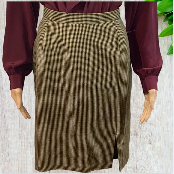 Fundamental Things Dresses & Skirts - FUNDAMENTAL THINGS -- Mid-Lgth Skirt, Houndstooth, Beige/Green/Maroon, Back Zip